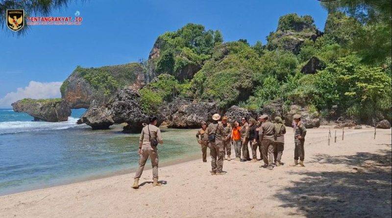 pantai selatan diy lebaran