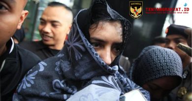 Bupati Pekalongan Fadia Arafiq Hampir Lolos dari Kejaran KPK, Ditangkap Saat Berada di Rumah Dinas