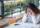 Ilustrasi post holiday blues dan gangguan kecemasan setelah liburan usai
