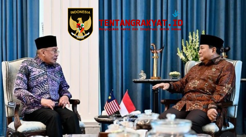 Prabowo Subianto dan Anwar Ibrahim semobil menuju Halim Perdanakusuma sebagai simbol kedekatan diplomatik Indonesia dan Malaysia