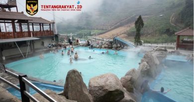 🌿 Sensasi Berendam di Banyu Alam Bitingan Dieng, Relaksasi Alami di Tengah Udara Dingin