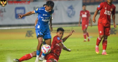Persib Bandung Gagalkan Ambisi Semen Padang, Amankan Kemenangan di Kandang